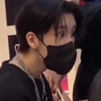 lụy ả ta >, < (TG)