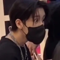 lụy ả ta >, < (TG)