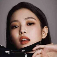 Kim Jennie (Y)