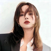 Lalisa Manoban ( cô )