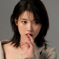 Lee Ji Eun ( IU )