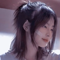 Trần Ngọc Anh Thư - jewel