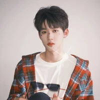 Quan Tuấn Thần_Thần