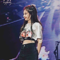 Kim Jennie”nàng”