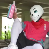 cyan sans