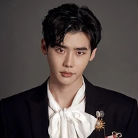 Lee Jong Suk [ 𝐂ậ𝐮 ]