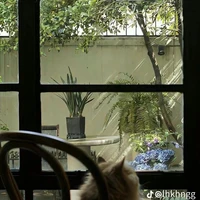 GHưng