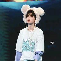 Dư Vũ Hàm ( Lục Vương Gia)