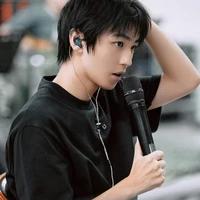 Vương Tuấn Khải (HT)