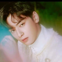 Chaeunwoo_bạn thân Y