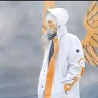 707