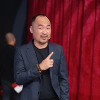 Tiến Luật(Ba Isaac)