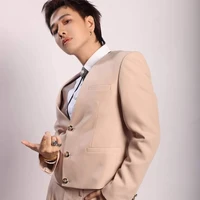 Hoàng Kim Long - Lou Hoàng