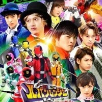 Nhóm siêu trộm và cảnh sát