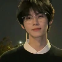 Ngô Hạ Minh nam9