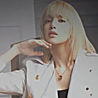 Lalisa Manoban [ cô ]