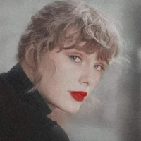 La Taylor Alison Swift Manobal [Mẹ Cô]