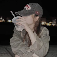 Bà Dê-dinh hau-