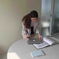 Quỳnh châu  ( cô giáo )