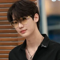 Jirawat Sutivanichsak/ Dew