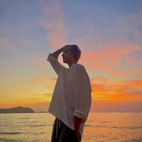 Noey ( bạn thân anh)