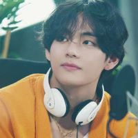 Kim Taehyung (V)