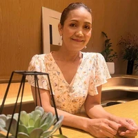 Mẹ Cô