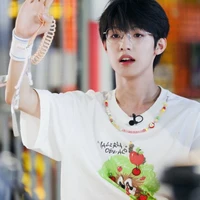 Trương Trạch Vũ | anh |