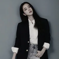 Jisoo-cô