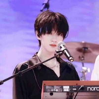Hạ Tuấn Lâm 
