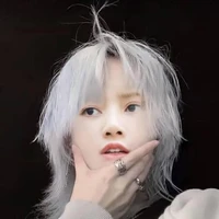 lalisa manoban (cô)