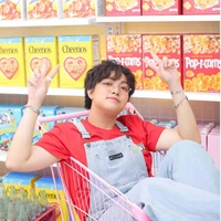 Kairon( bạn thân phong)