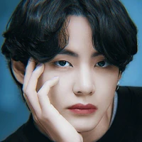 Kim Taehyung (V)