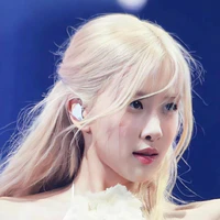 Chaeyoung•cô• Rosé