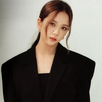 KIM JISOO