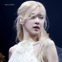 ROSÉ