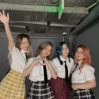 Hội chị em - trừ những ng cần trừ