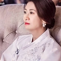 Kim Young Ki(Bà cả)