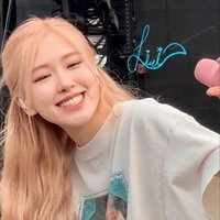 roses_are_rosie