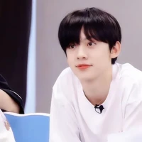 Tả Hàng _左航_
