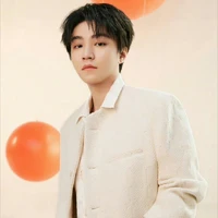 Vương Tuấn Khải /anh/