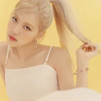 Rosé(Park Chaeyoung)