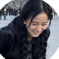 Kim Jisoo _chị