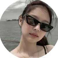 Kim Jennie _em
