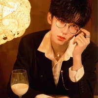 Hạ Tuấn Lâm 