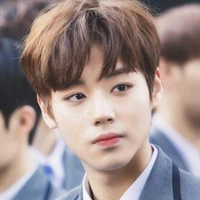 Park Jihoon( e gái Jimin)