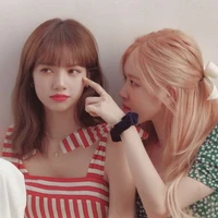 tác giả báo idol