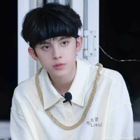 Tả hàng/ học trưởng/