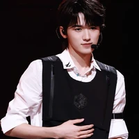 Tống Á Hiên