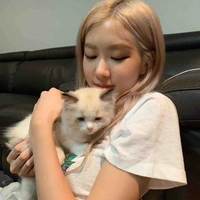 Park Chaeyoung ( Rosie )- Ro_chaeng 